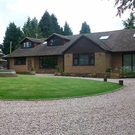 Barncroft Luxury Bed & Breakfast Solihull Bagian luar foto