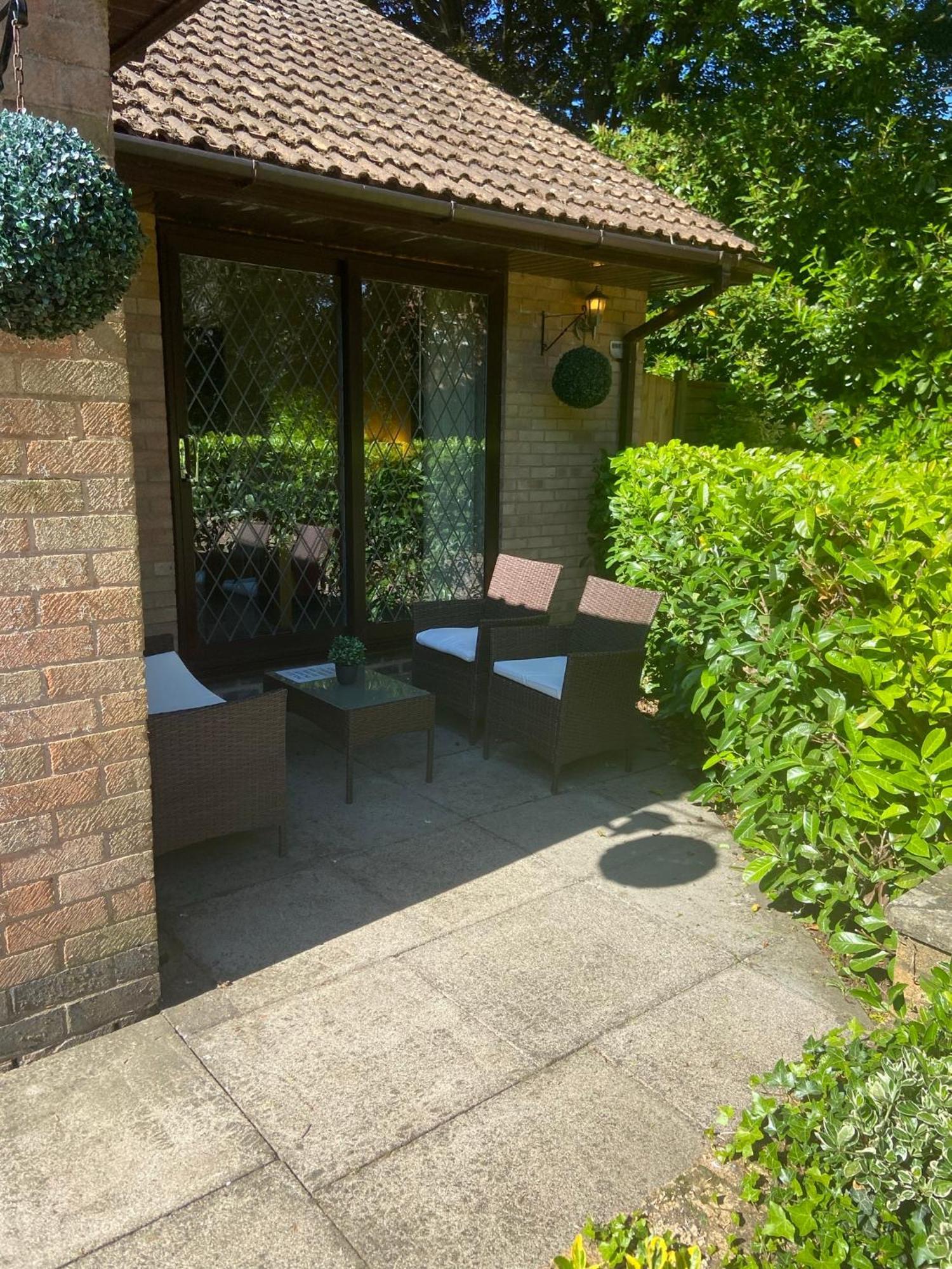 Barncroft Luxury Bed & Breakfast Solihull Bagian luar foto