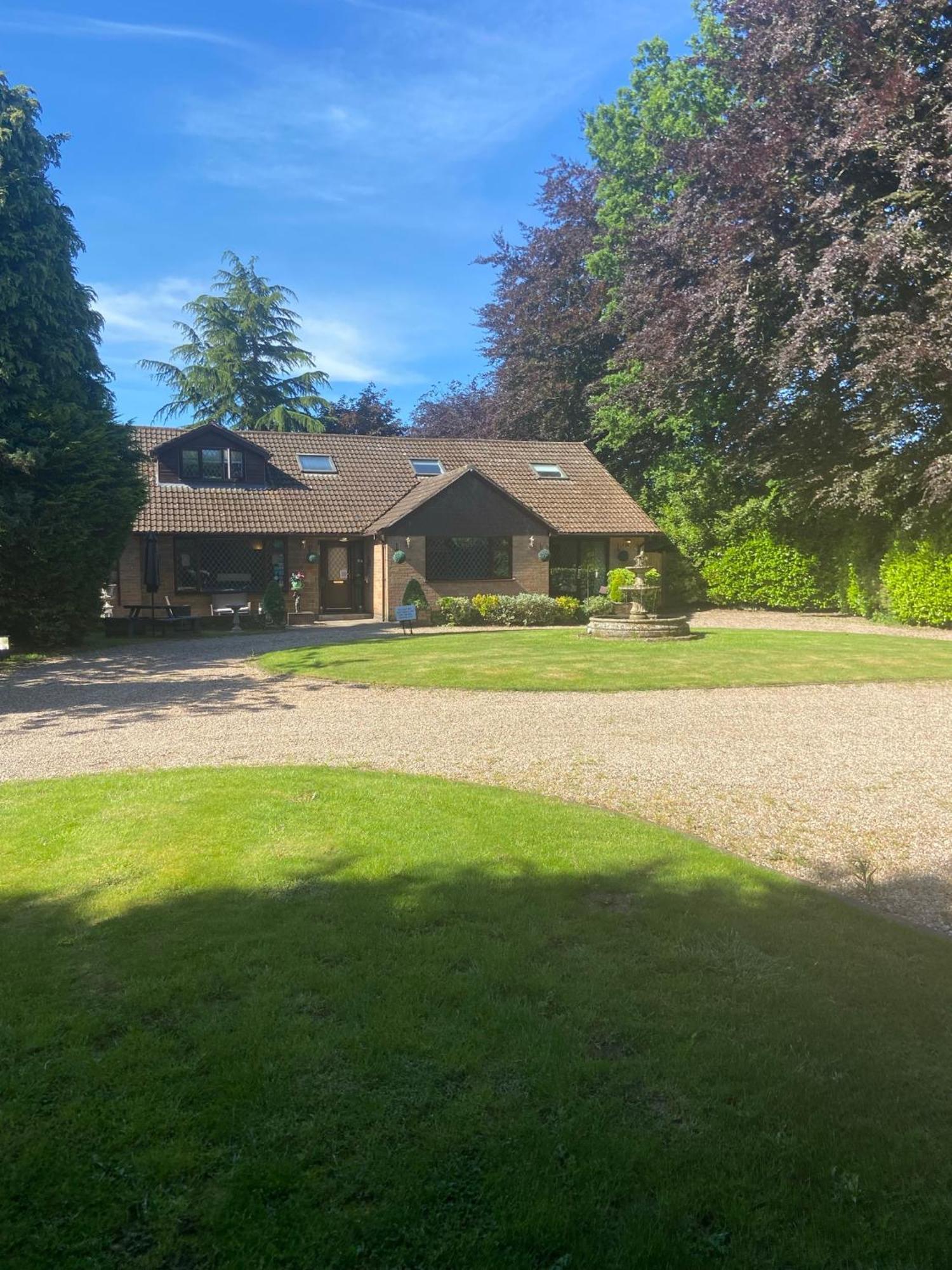 Barncroft Luxury Bed & Breakfast Solihull Bagian luar foto